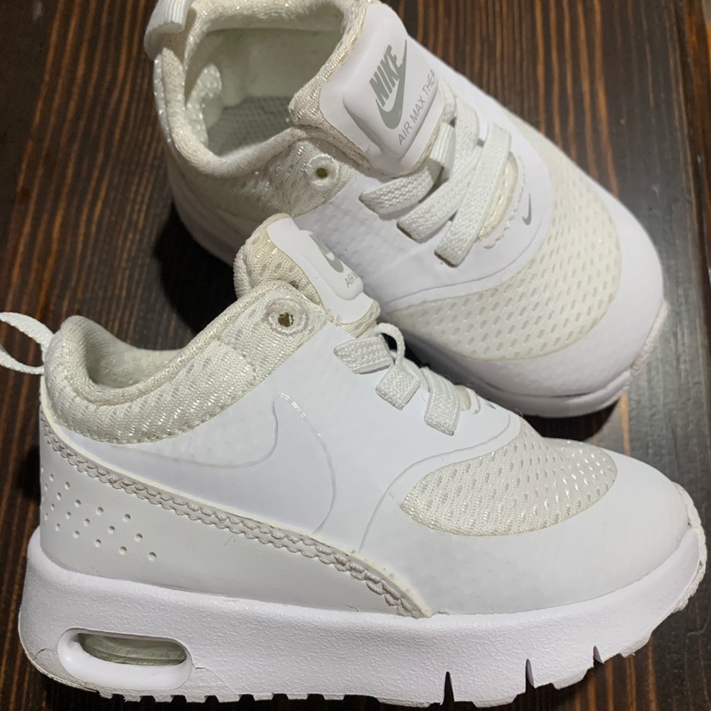 Nike Air Max Thea Size 4 Toddler